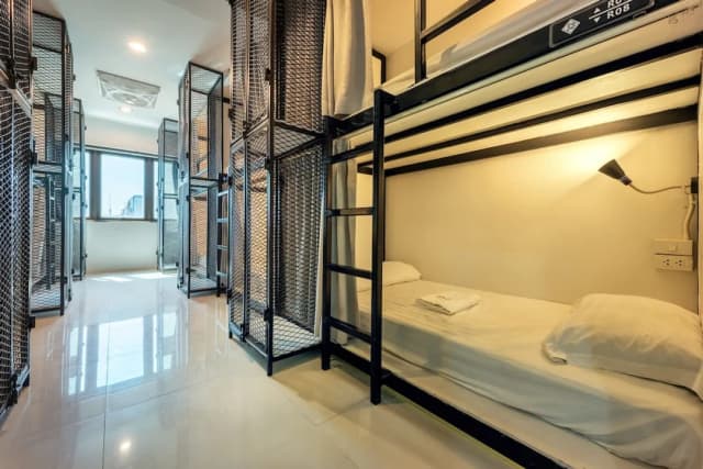 Sloth Hostel Don Mueang-12 Bed in Female Dormitory Shared Bathroom-8