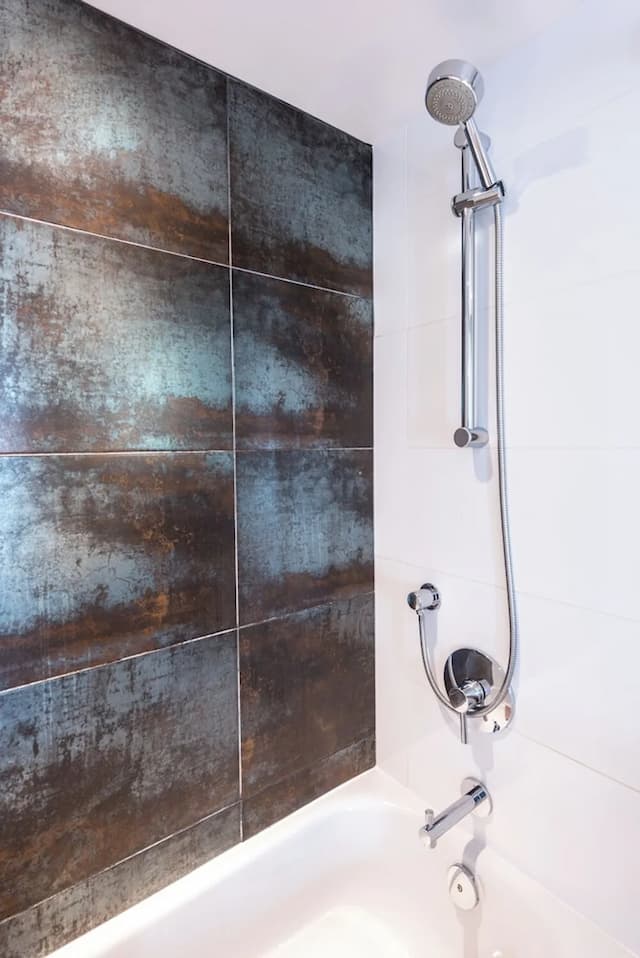 Carmana Hotel & Suites-Executive 2-Bedroom Suite (1 King + 1 Queen)-7