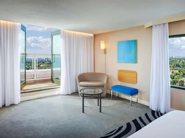 多倫多北約克諾富特飯店-客房, 陽台-1