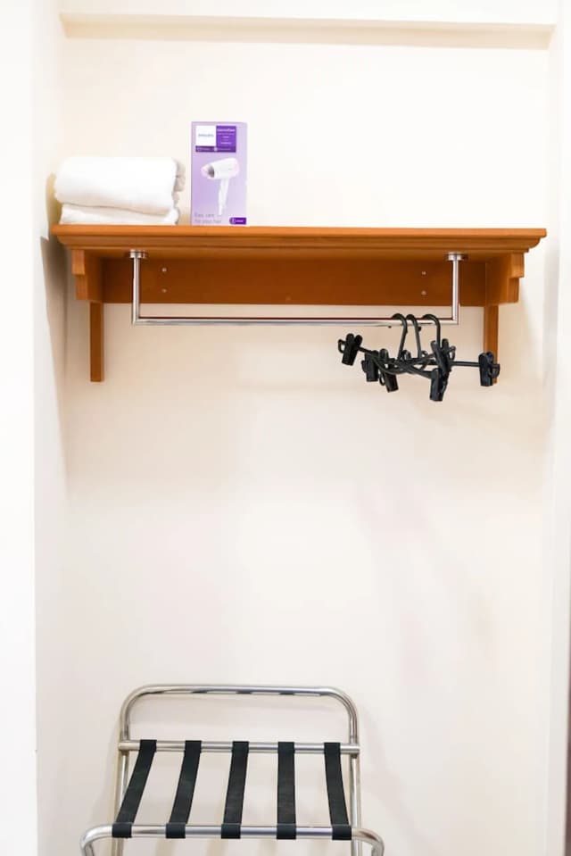 白屋比佐特爾飯店-高級三人房-3