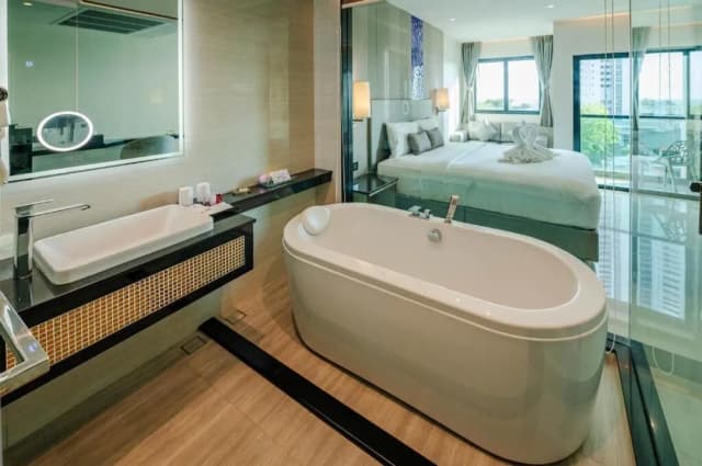 The Tj Hotel-Suite Sea View with Balcony-5