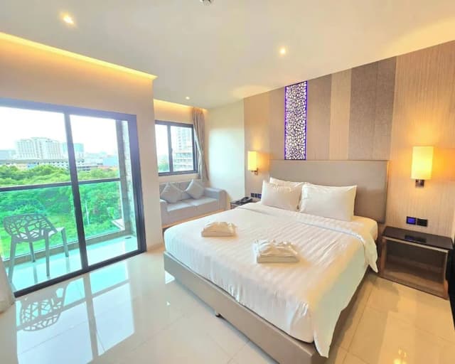 The Tj Hotel-Grand Family Suite with Balcony-4