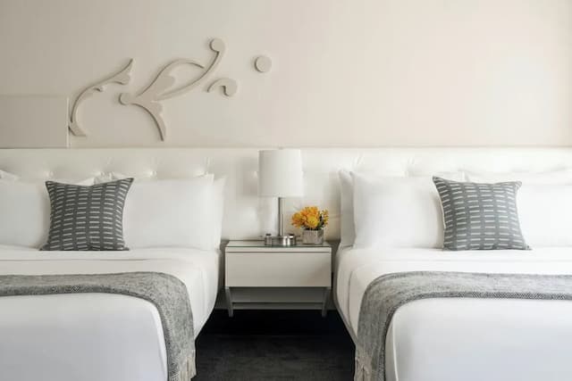 더 미드랜드 호텔, 시카고, 어 트리뷰트 포트폴리오 호텔-프리미엄룸, 더블침대 2개 (Mobility/Hearing Access, Roll-In Shwr)-2