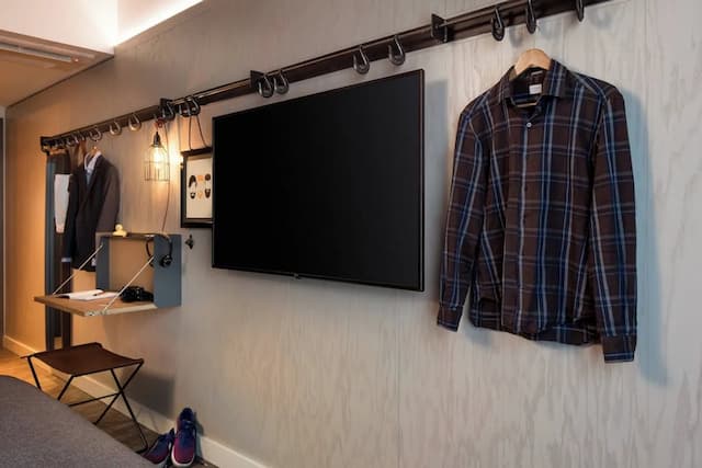 西雅圖市中心 MOXY 酒店-客房, 1 張特大雙人床 (Mobility Accessible, Roll-in Shower)-11