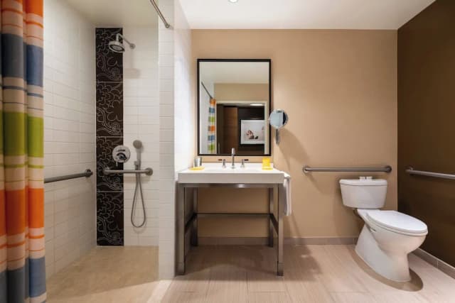 JW Marriott Los Angeles L.A. LIVE-客房, 1 张特大床 (Hearing Accessible)-3