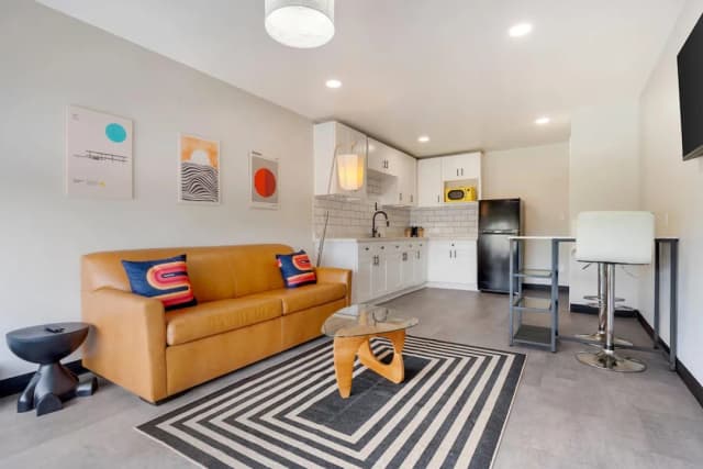 ハイツ ハウス  ホテル、アセンド  ホテル コレクション-スイート キングベッド 1 台 禁煙 (Efficiency, Upgrade)-8