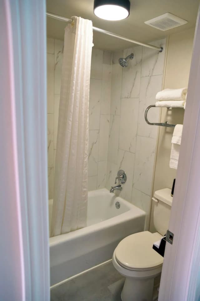 ハイツ ハウス  ホテル、アセンド  ホテル コレクション-スイート キングベッド 1 台 禁煙 (Efficiency, Upgrade)-3