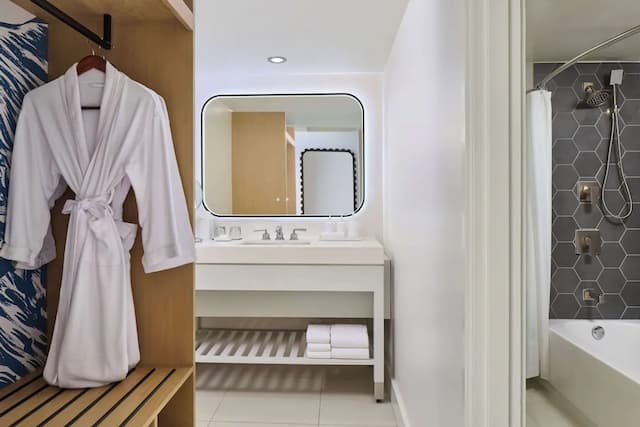 하얏트 리젠시 와이키키 비치 리조트 & 스파-주니어 스위트, 킹사이즈침대 1개 및 소파베드, 바닷가-3