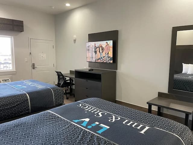 リブ イン アンド スイーツ-2 Queen Bed Smoking-10