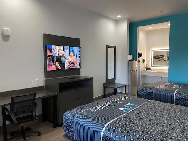 リブ イン アンド スイーツ-2 Queen Bed Smoking-7