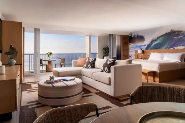 The Ritz-Carlton O‘ahu, Turtle Bay-Suite, 1 King Bed, Oceanfront (Mobility/Hearing Access, Roll in Shower)-1