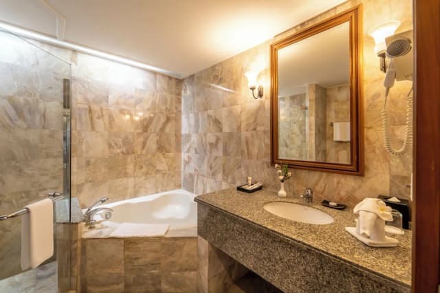 センチュリー・パーク・ホテル-ジュニア スイート-5