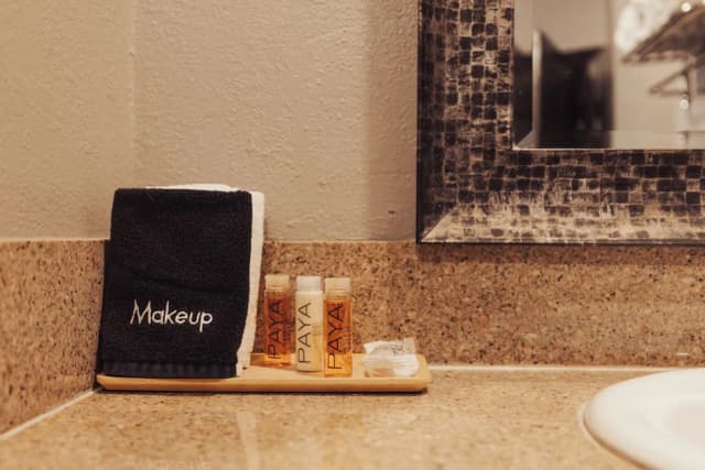 迪克西好萊塢飯店-浪漫單人房, 1 張特大雙人床, 按摩浴缸-7