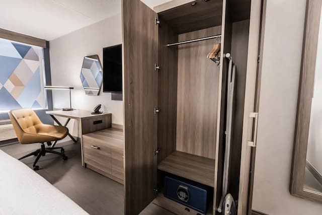 多倫多北約克智選假日酒店 (IHG 旗下酒店)-標準客房, 2 張加大雙人床, 地面-11