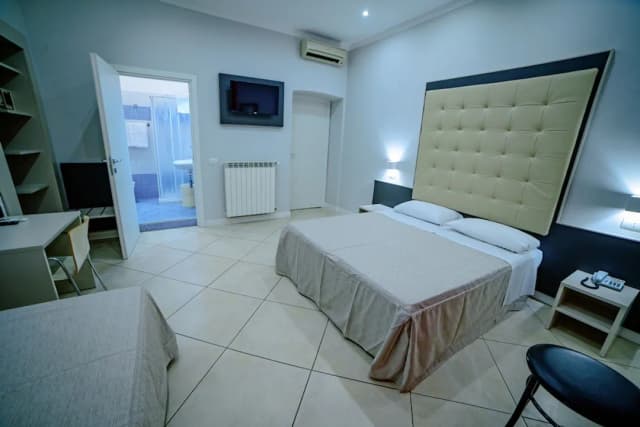 Hotel Demó-Basic Triple Room-7