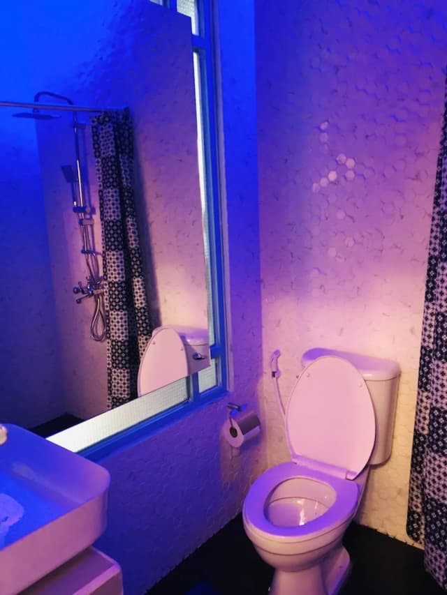 藍色小屋艾里時尚男同志波斯特飯店-Blu Cabin Shared Twin (Shared Bathroom)-4