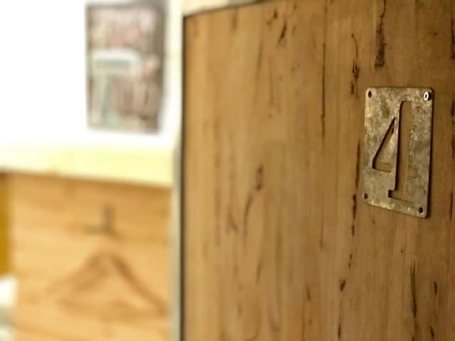 藍色小屋艾里時尚男同志波斯特飯店-雙床房, 共用浴室-3