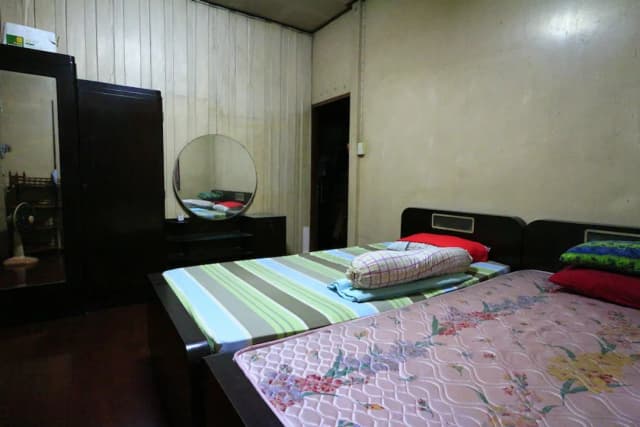 アヌラック ゲストハウス-Standard Double Room with Fan-1