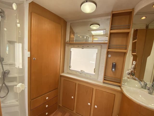 Beach House Camp-Premium Room-15