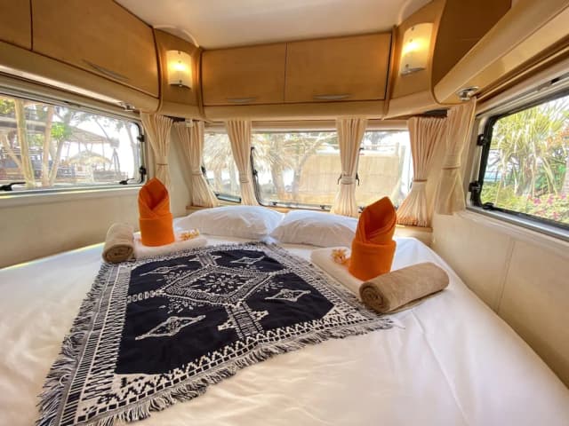 Beach House Camp-Premium Room-2