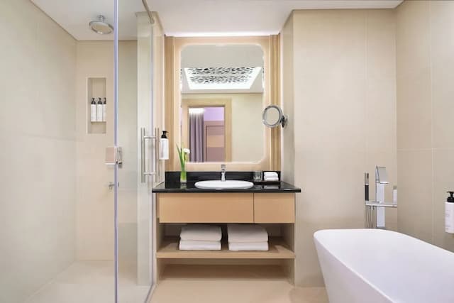 Swissôtel Al Murooj Dubai-经典客房, 1 张特大床-8