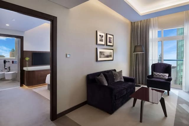 래디슨 블루 호텔 두바이 워터프론트-주니어 스위트 (Lounge Access)-1