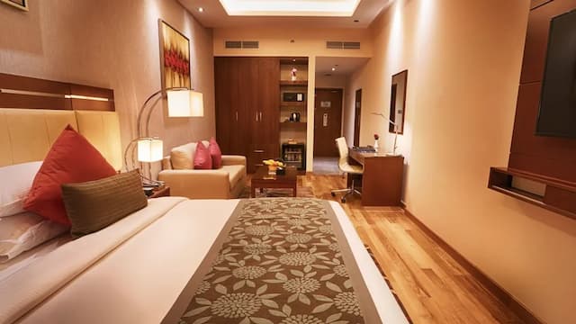 Rose Park Hotel Al Barsha-Deluxe King Room-1