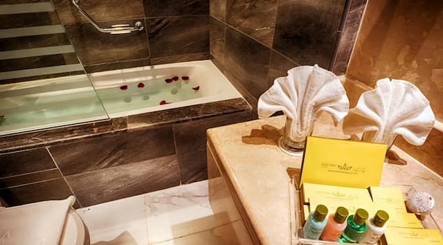 Rose Park Hotel Al Barsha-Deluxe Suite, 2 Bedrooms, Connecting Rooms-6