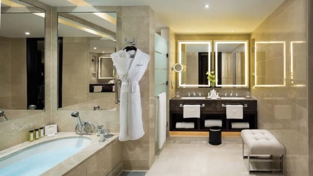 凱賓斯基酋長國購物廣場飯店-行政套房, 高層-3