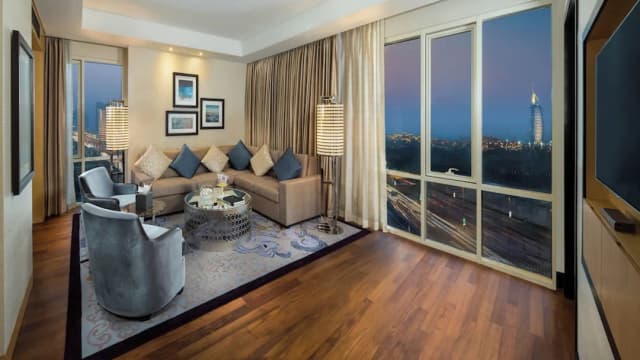 凱賓斯基酋長國購物廣場飯店-套房, 邊間-5