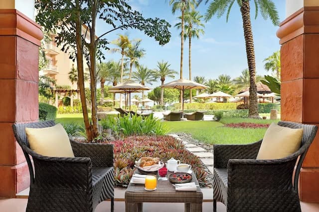 더 리츠-칼튼, 두바이-디럭스룸, 킹사이즈침대 1개, 정원 전망 (Balcony)-3