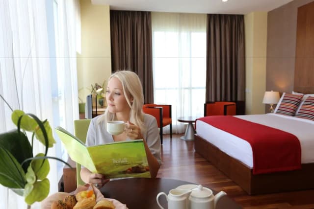 ラマダ バイ ウィンダム ダウンタウン ドバイ-プレミアム スタジオ キングベッド 1 台 喫煙可 (Burj Khalifa/Fountain View)-9