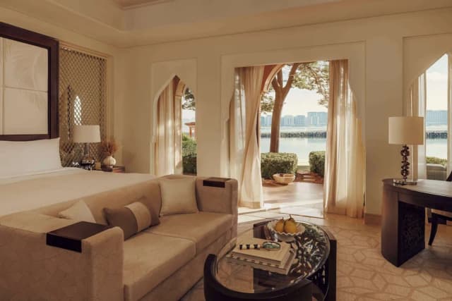 唯一棕櫚飯店-極品客房, 1 張特大雙人床 (Palm Beach, UAE Resident ID Mandatory)-1