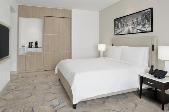 JW Marriott Hotel Marina-Deluxe Room, Balcony, Marina View (Balcony)-3