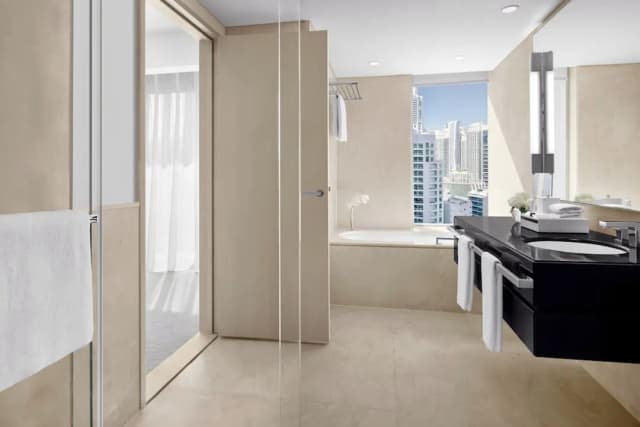 JW Marriott Hotel Marina-Deluxe Room, 2 Twin Beds, Balcony, Marina View (Balcony)-3