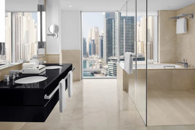 JW マリオット ホテル マリーナ-プレミア スイート キングベッド 1 台ソファーベッド付き マリーナビュー-8