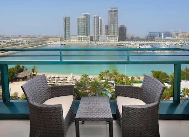 Le Méridien Mina Seyahi Beach Resort & Waterpark-Club Sea View with Balcony, 1 King, Breakfast, Happy Hour, Afternoon Tea-10