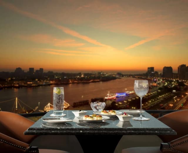 래디슨 블루 호텔, 두바이 데이라 크리크-Executive Room, Balcony (Creek View, Lounge Access)-8