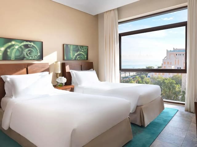 索菲特杜拜棕櫚渡假村暨溫泉酒店-家庭公寓, 1 張特大雙人床及 1 張梳化床, 廚房, 度假村景 (2 Bedrooms)-9