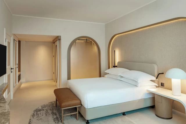 シェラトン ジュメイラ ビーチ リゾート-デラックス ルーム キングベッド 1 台 シービュー-3