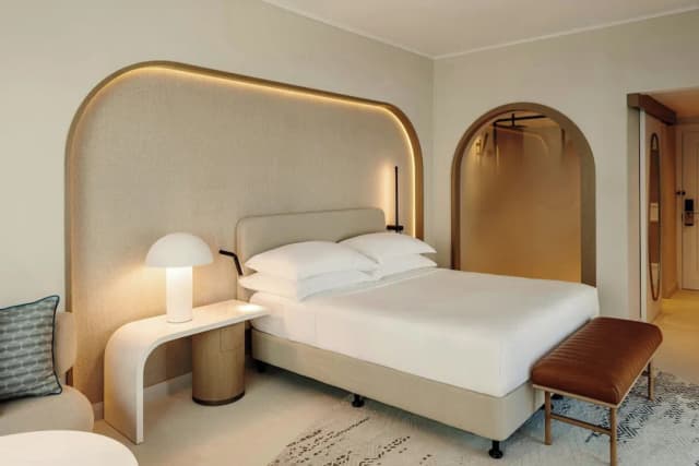 シェラトン ジュメイラ ビーチ リゾート-デラックス ルーム キングベッド 1 台 バルコニー (JBR View)-7