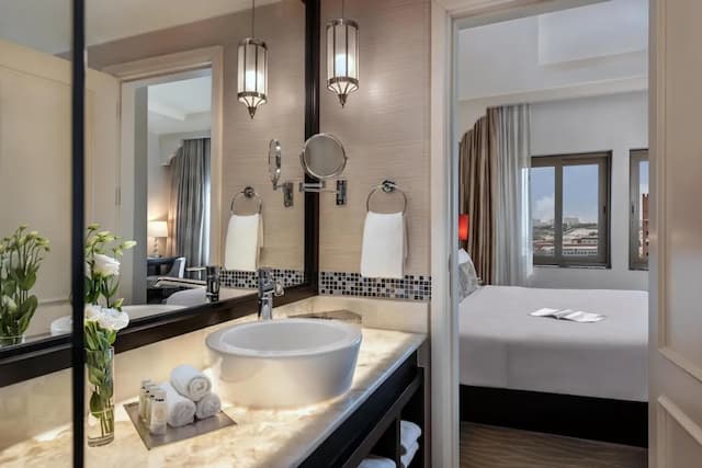 オークス イブン バットゥータ ゲート ドバイ-Two Bedroom Royal Suite, Evening Drinks & Canapes Section, Free Shuttle To Public Beach-8