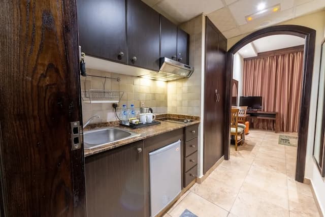 First Central Hotel Suites-经典开间-8