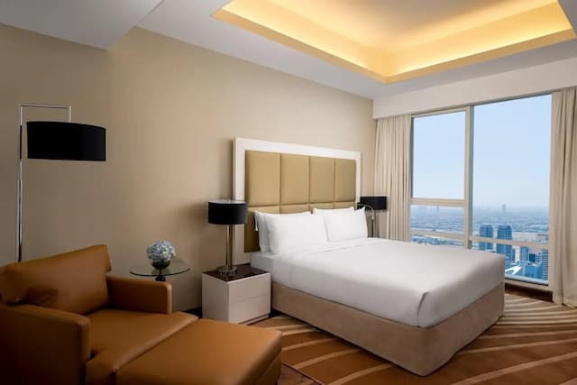 La Suite Dubai Hotel & Apartments-Deluxe Room - Complimentary Transfer to Mall of the Emirates, Metro Station & Jumeirah Beach-1