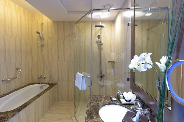 La Suite Dubai Hotel & Apartments-Premier Apartment Two Bedroom Sea View - Complimentary Transfer to Mall of the Emirates & Jumeirah B-7