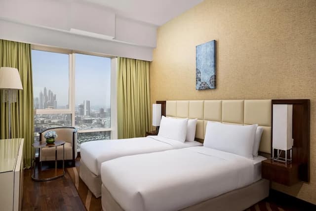 La Suite Dubai Hotel & Apartments-Deluxe Penthouse Three Bedrooms - Complimentary Transfer to Mall of the Emirates & Jumeirah Beach-9
