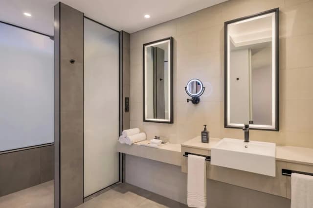 쉐라톤 몰 오브 더 에미레이츠 호텔, 두바이-디럭스 스위트, 침실 1개-8