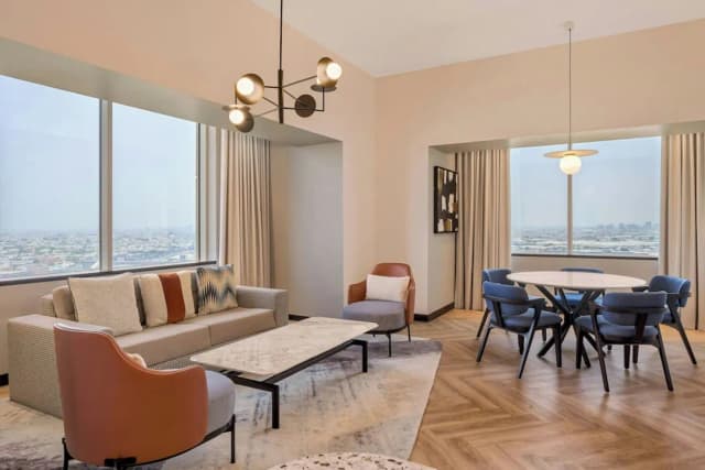 쉐라톤 몰 오브 더 에미레이츠 호텔, 두바이-클럽 스위트, 침실 1개-19