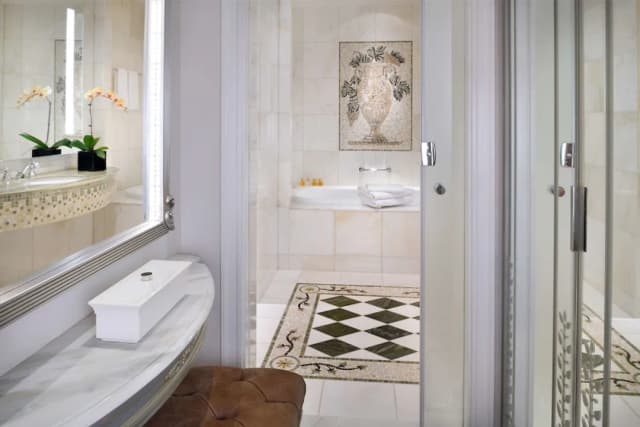 팔라초 베르사체 두바이-Family Room with City View, Connecting Rooms-5