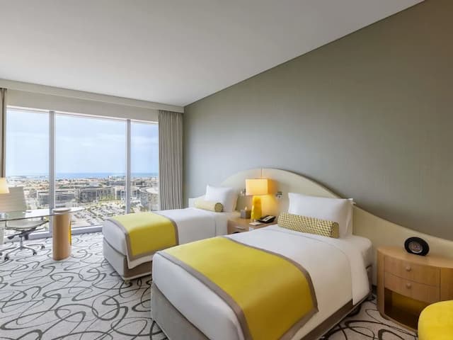 杜拜索菲特酒店-TWO BEDROOM DOWNTOWN SUITE, 1 Double bed and 2 Single beds, Airport Transfer included-10